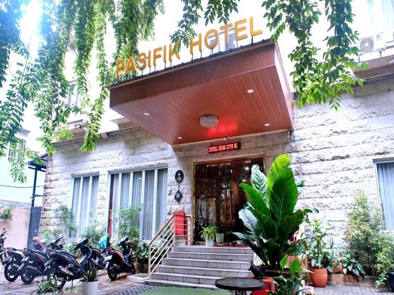 Pasifik Hotel Jakarta Exterior photo